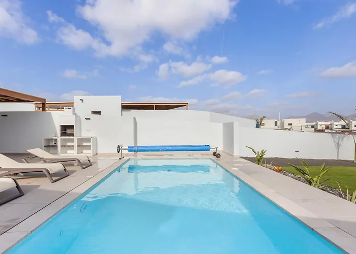 Famara - Vipvipvillas Playa Blanca (Lanzarote)