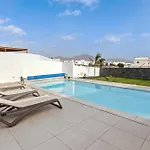 וילה Famara - Vipvipvillas *