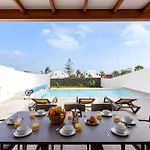 וילה Famara - Vipvipvillas *