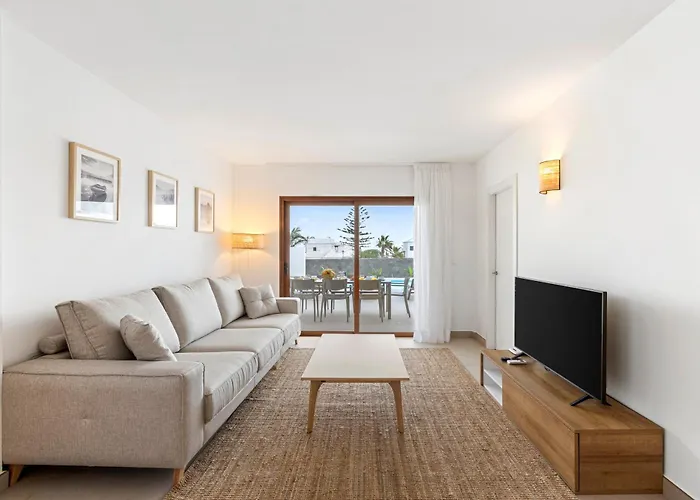 Famara - Vipvipvillas Вилла Коста Бланка