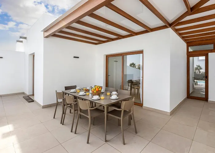 Famara - Vipvipvillas * Коста Бланка