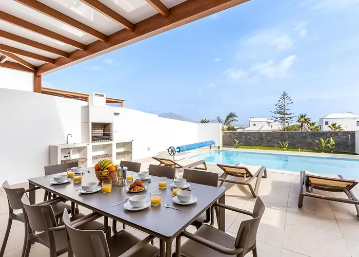Famara - Vipvipvillas * Коста Бланка