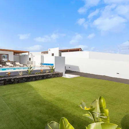 Famara - Vipvipvillas *