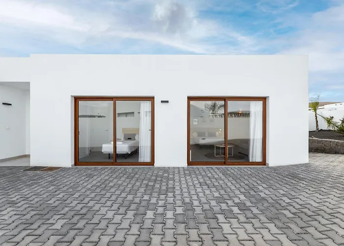 Famara - Vipvipvillas Playa Blanca (Lanzarote)